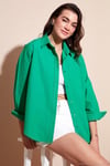 Pamuklu Regular Fit Önü Kısa Arkası Uzun Oval Kesim Kadın Gömlek CF25S163867 BENETTON