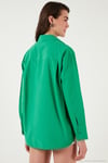 Pamuklu Regular Fit Önü Kısa Arkası Uzun Oval Kesim Kadın Gömlek CF25S163867 BENETTON
