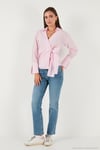 Pamuklu Regular Fit Uzun Kollu Bağlama Detaylı Kadın Gömlek 65200538 PEMBE