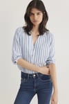 Pamuklu Regular Fit V Yaka Çizgili Kadın Bluz 122400-83979 İNDİGO-BEYAZ