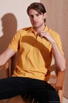 Pamuklu Regular Fit Yarım Fermuarlı Erkek Polo Yaka T Shirt 5901029 HARDAL