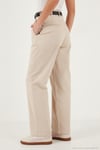 Pamuklu Relaxed Fit Geniş Paça Dikiş Detaylı Kemerli Kadın Pantolon 68351208 TAŞ