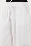 Pamuklu Relaxed Fit Normal Bel Daralan Paça Kadın Pantolon 668YP5198 BEYAZ