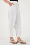 Pamuklu Relaxed Fit Normal Bel Daralan Paça Kadın Pantolon 668YP5198 BEYAZ