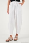 Pamuklu Relaxed Fit Normal Bel Daralan Paça Kadın Pantolon 668YP5198 BEYAZ
