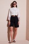 Pamuklu Relaxed Fit Yüksel Bel Kemerli Gabardin Short Kadın Şort 668YP4710 SİYAH