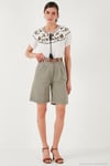 Pamuklu Relaxed Fit Yüksel Bel Kemerli Gabardin Short Kadın Şort 668YP4710 AÇIK HAKİ