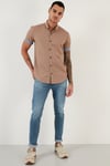 Pamuklu Slim Fit Düğmeli Yaka Kısa Kollu Erkek Gömlek CF21S112546 TOPRAK