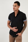 Pamuklu Slim Fit Düğmeli Yaka Kısa Kollu Erkek Gömlek CF21S112546 SİYAH