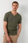 Pamuklu V Yaka Regular Fit Erkek T Shirt 5902122 HAKİ
