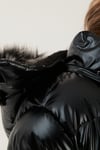 Peluş Astarlı Yakası Suni Kürklü Çıkarılabilir Kapüşonlu Kışlık Kız Çocuk Mont 5761908 SİYAH