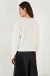 Premium Boncuk ve Fiyonk Detaylı Regular Fit V Yaka Triko Kadın Hırka 680HI00180 EKRU