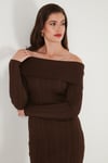 Premium Fitilli Carmen Yaka Slim Fit Midi Boy Triko Kadın Elbise 680EL00033 KAHVE