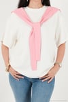 Rahat Kalıp Bisiklet Yaka Omuz Şal Detaylı Kadın T Shirt 5867044 EKRU-PEMBE
