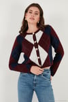 Regular Fit Bisiklet Yaka Baklava Desenli Düğmeli Crop Kadın Hırka 4615570 BORDO