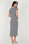 Regular Fit Bisiklet Yaka Çizgili Midi Boy Kadın Elbise 5866105 LACİVERT-BEYAZ