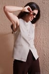 Regular Fit Bisiklet Yaka Kolsuz Düğmeli Basic Bluz Kadın Yelek 65200004 TAŞ