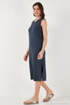 Regular Fit Bisiklet Yaka Yırtmaç Detaylı Basic Midi Kadın Elbise 5866160 FÜME