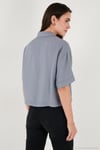 Regular Fit Cep Detaylı Kısa Kollu Kadın Gömlek 6778568 GRİ