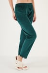 Regular Fit Dantelli Yumuşak Dokulu Sabahlıklı Kadife Kadın Pijama Takımı 6095545 NEFTİ