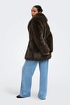 Regular Fit Geniş Yaka Suni Kürk Kadın Mont 15381321 KOYU KAHVE