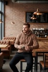 Regular Fit Kapüşonlu Kanguru Cepli İçi Tüylü Yumuşak Şardonlu Erkek Sweat 5905281 SÜTLÜ KAHVE
