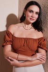 Regular Fit Madonna Yaka Bağlama Detaylı Crop Kadın Bluz 6527017 KAHVE