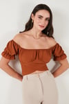 Regular Fit Madonna Yaka Bağlama Detaylı Crop Kadın Bluz 6527017 KAHVE