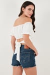 Regular Fit Madonna Yaka Bağlama Detaylı Crop Kadın Bluz 6527017 BEYAZ