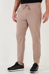 Regular Fit Normal Bel Düz Paça Bağlamalı Jogger Erkek Pantolon CF25617801 BEJ
