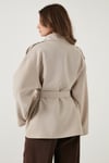 Relaxed Fit Kuşak Detaylı Klasik Yaka Kadın Trençkot 6927651 TAŞ
