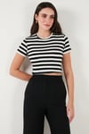Slim Fit Bisiklet Yaka Çizgili Crop Kadın T Shirt 5866110 SİYAH