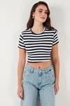 Slim Fit Bisiklet Yaka Çizgili Crop Kadın T Shirt 5866110 LACİVERT