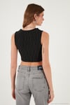 Slim Fit Kalp Yaka Düğmeli Kalın Askılı Crop Kadın Yelek 5865497 BEYAZ-SİYAH