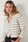 Standart Fit Çizgili Yumuşak Dokulu Crop Triko Kadın Hırka 4615551 TAŞ