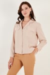 V Yaka Çift Cepli Regular Fit Dokuma Kadın Gömlek 611GO00016 TAŞ