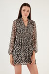 V Yaka Regular Fit Gipeli Düğme Detaylı Şifon Mini Abiye Kadın Elbise 611EL01433 LEOPAR