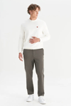 Wrangler Pamuklu Slim Fit Normal Bel Dar Paça Erkek Pantolon WM01200001 UUL KOYU HAKİ