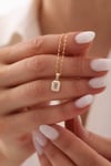 14 Ayar Altın Minimal Tek Taş Baget Kolye