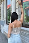 TAŞ DETAYLI FİYONKLU KADIN SATEN CROP BÜSTİYER