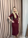 PREMİUM KEMERLİ MİDİ BOY ELBİSE - BORDO
