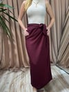 YANDAN BAĞLAMALI YIRTMAÇLI KETEN ETEK - BORDO 