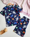 Astronot Desenli Şortlu Pijama Takımı