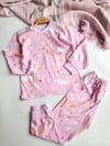 Gökkuşağı Desenli Mevsimlik Pijama Takımı