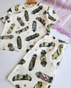 Şortlu Kaykay Desenli Pijama Takımı