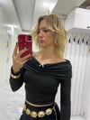 Madonna Yaka Taşlı Deniz Yıldız Detaylı Yanları Büzgülü Bluz Siyah