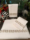 Nevresim Takımı Kesik Versace Vizon Nakış (King Size)
