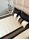 Yelpaze nakışlı yatak örtüsü