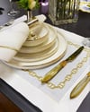 Zincir Detaylı Gold Nakış Amerikan Servis ve Peçete Takımı