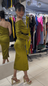 Degaje yaka büzgülü bodycon gece elbisesi